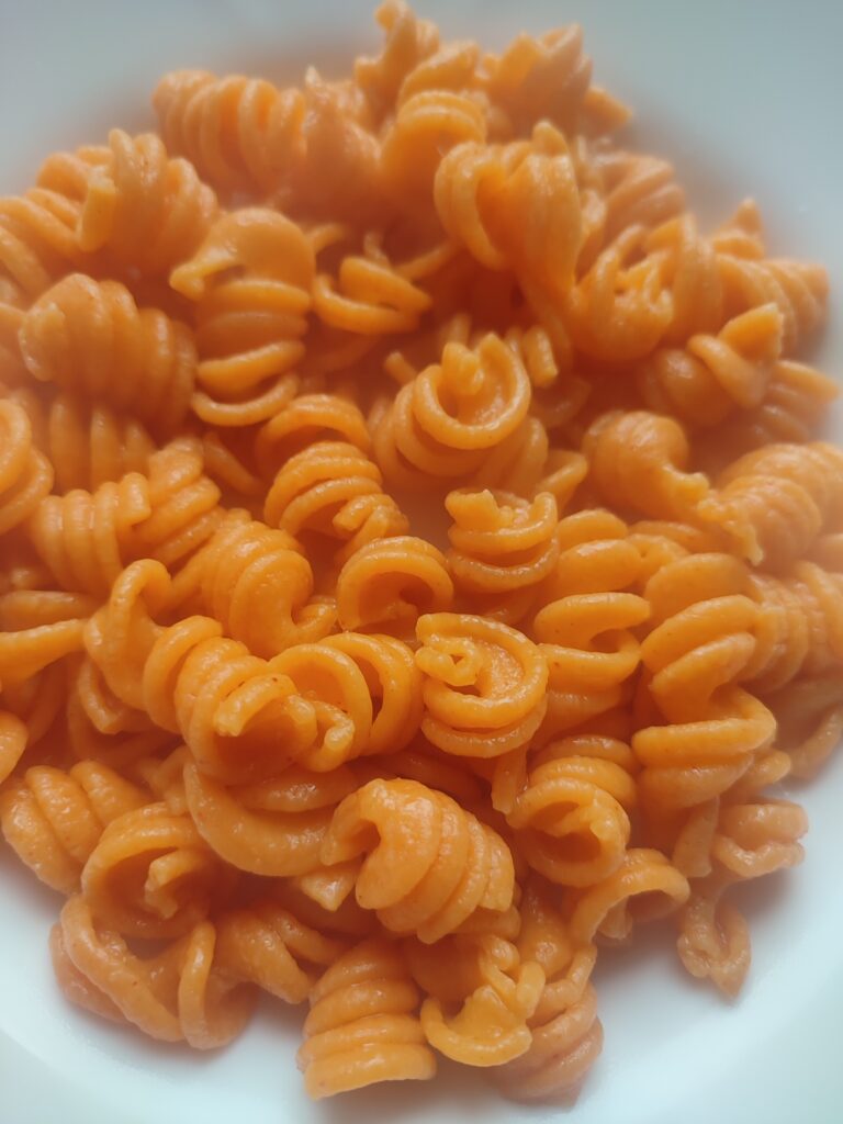 Paprika-Fusilli selber machen – farbenfroh, einfach und lecker