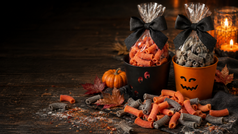 Halloween-Pasta als Geschenk – Papiri in Orange und Schwarz